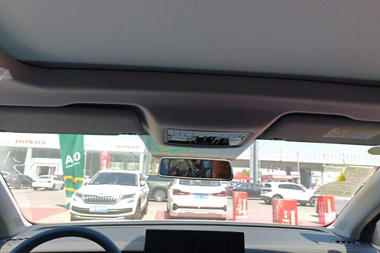 Used Jetta VS8 2026 Model 280TSI Automatic All-Round Edition Headliner