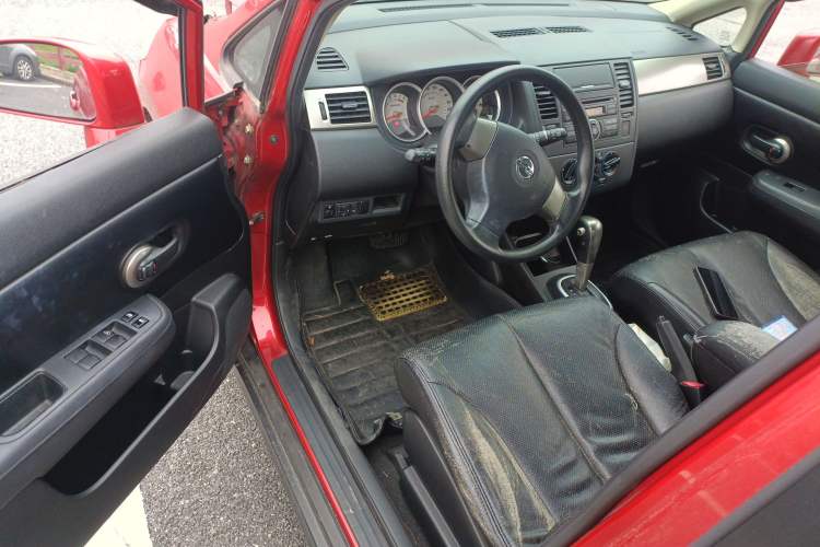 Used Nissan Tiida 2008 1.6L Automatic Fashion Edition Driver Seat