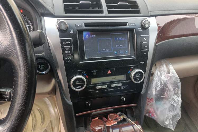 Used Toyota Camry 2012 2.5G Luxury Edition Audio And AC Panel