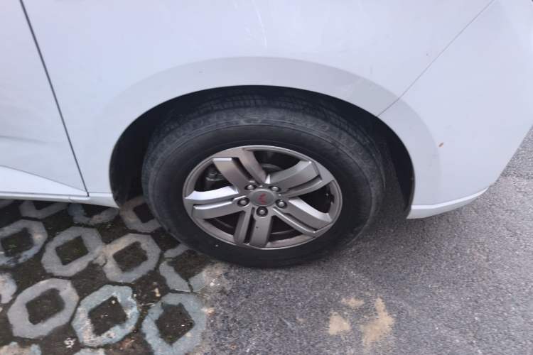 Used Wuling Hongguang PLUS 2020 1.5L Manual Comfort 7-Seater Exterior 7