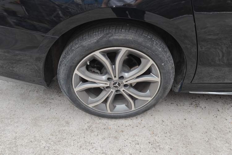 Used Mercedes-Benz E-Class 2021 E 300 L Sporty and Stylish Model