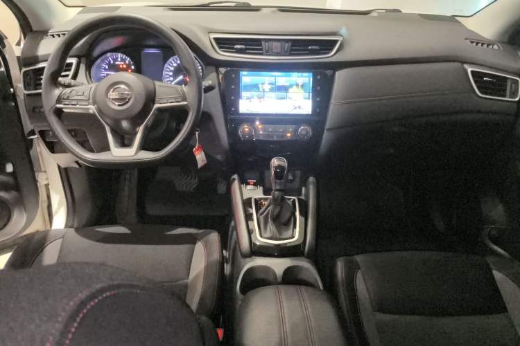 Used Nissan Qashqai 2019 2.0L CVT Smart Enjoyment Version Center Console