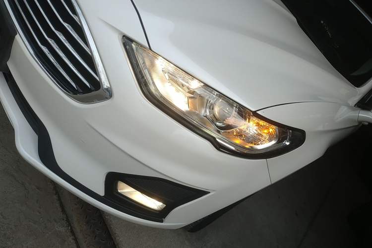 Used Ford Mondeo 2020 EcoBoost 200 Stylish Model Left Front Headlight