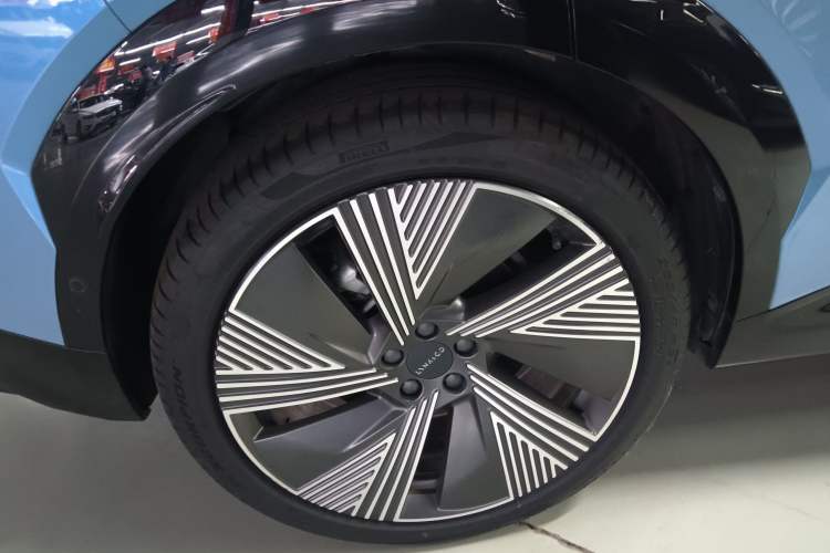 Used Lynk & Co 08 EM-P 2023 220km All-Wheel-Drive Performance Halo