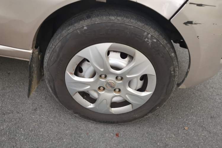 Used Jinbei Hiace X30 2019 1.5L Van Comfort Model China VI SWC15M
