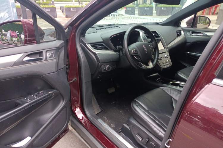 Used Lincoln MKC 2014 2.0T Two-Wheel Drive Deluxe Edition Driver Seat