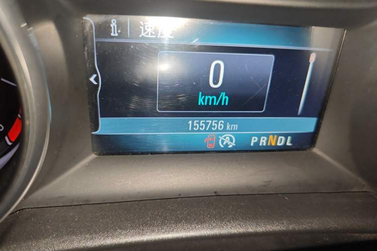 Used Buick Verano 2015 Sedan 15S Automatic Leading Model Odometer Close Up