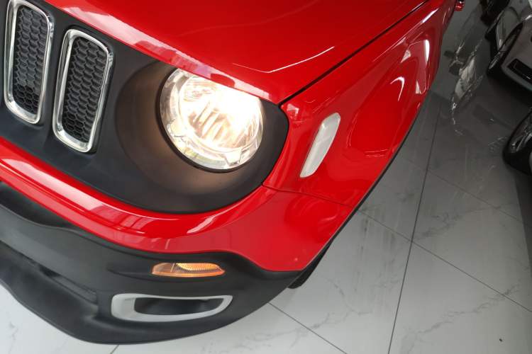 Used Jeep Renegade 2018 Connected Large Screen Version 180T Automatic High-Energy Edition