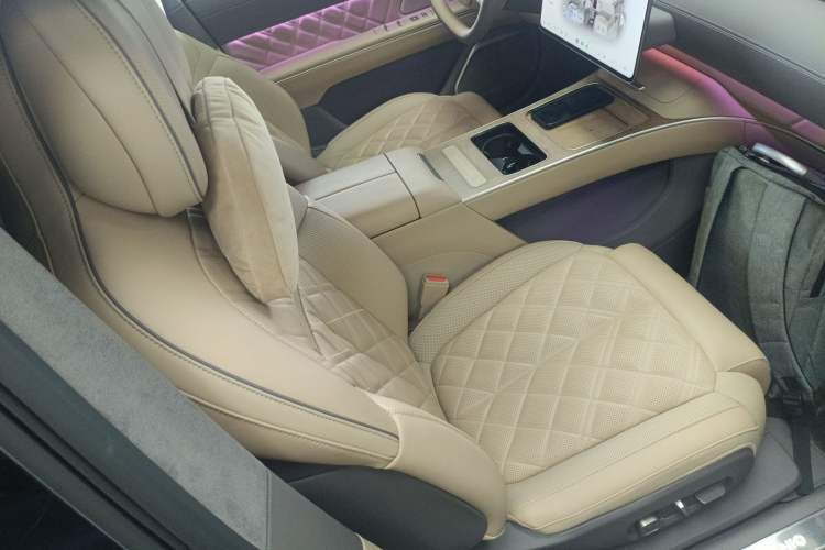 Used Nio ET9 2025 100kWh Signature Edition
