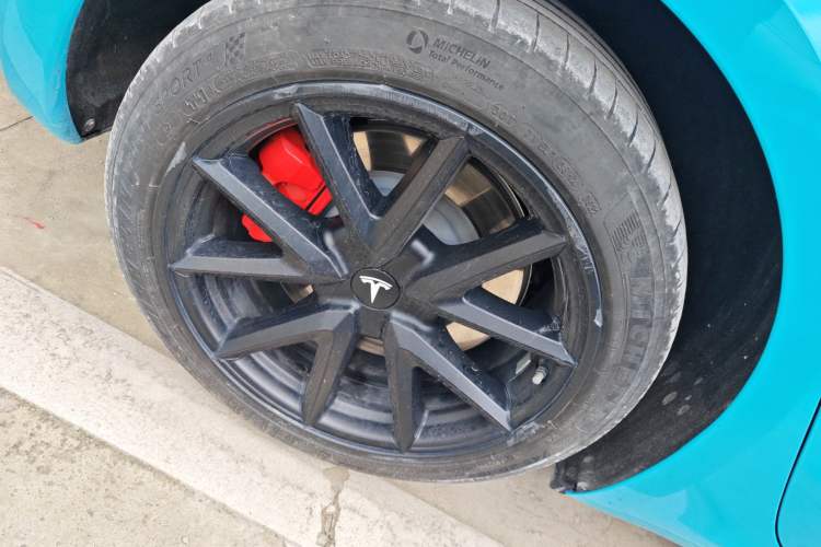 Used Tesla Model 3 2022 Rear-Wheel-Drive Version Exterior 5