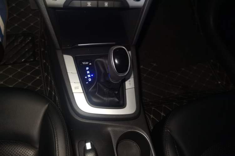 Used Hyundai Elantra (6th Generation / Lingdong) 2016 1.6L Automatic ZhiXuan – Elite Version
