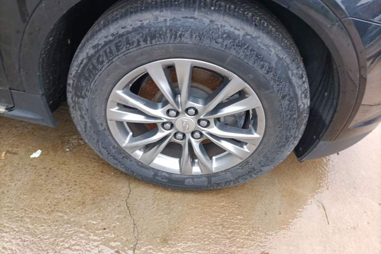 Used Cadillac XT5 2020 28T Luxury Version