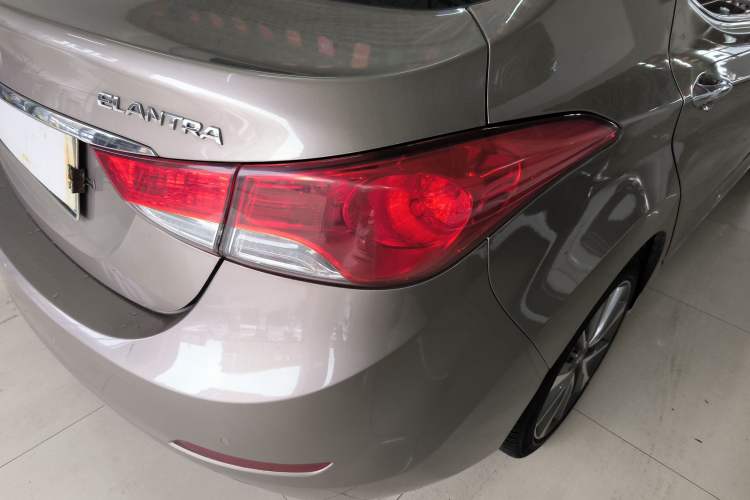 Used Hyundai Elantra (5th Generation / Langdong) 2015 1.6L Automatic Leading Model