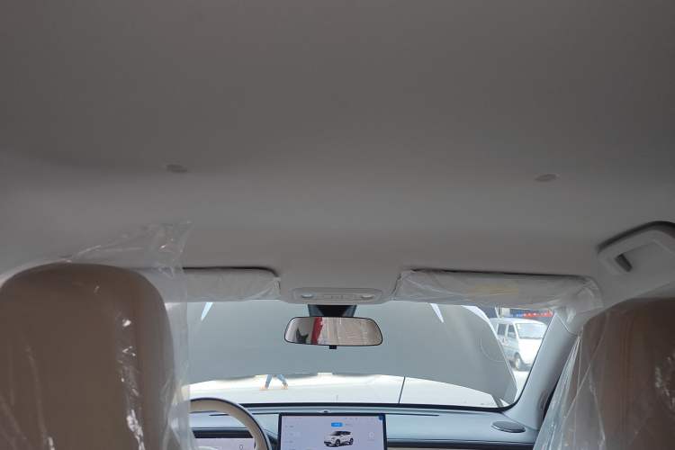 Used Wuling Bingo S 2025 Model 325km Deluxe Edition