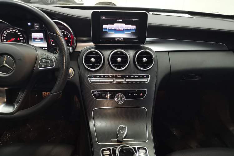 Used Mercedes-Benz C-Class 2017 Restyled C 180 L Fashion Edition Sport Version
