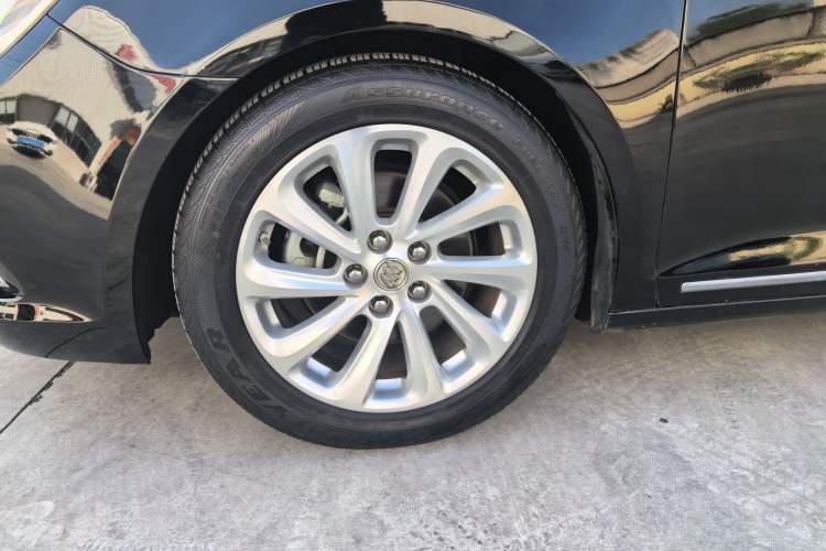 Used Buick LaCrosse 2014 2.0T SIDI Smart Luxury Flagship Edition Left Front Wheel Hub