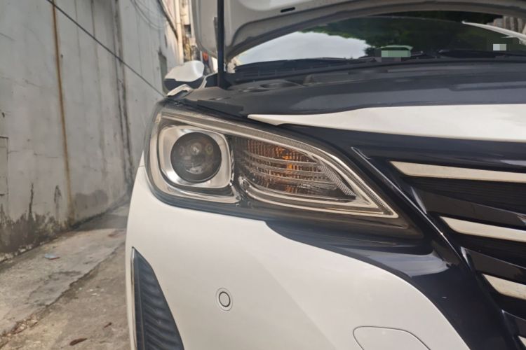 Used CHANGAN Ruicheng CC 2020 1.5T Automatic Cool & Sharp Model Right Front Headlight