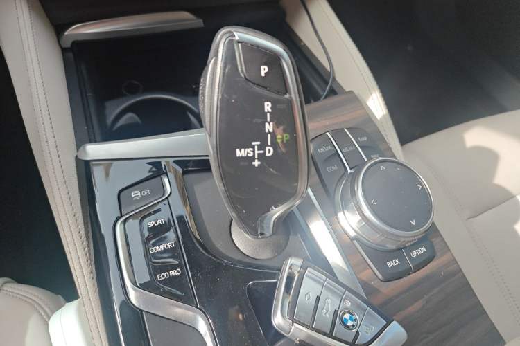 Used BMW 5 Series 2018 530Li Leading Edition Luxury Package
