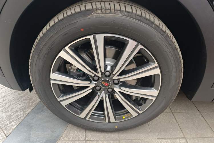 Used Hongqi HS7 PHEV 2025 Model 2.0T PHEV Four-Wheel Drive 2 Million Units Commemorative Edition 6-Seater
