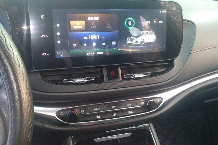 Used GAC Trumpchi GA4 2021 PLUS 235T Automatic Prestige Edition Audio And AC Panel