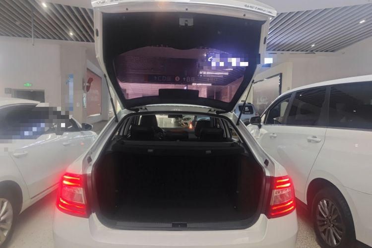 Used Skoda Octavia 2016 TSI280 DSG Smart Drive Edition Trunk