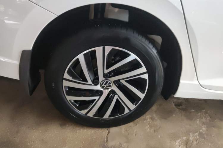 Used Volkswagen Lavida 2023 300TSI DSG Full-Comfort Edition Exterior 1