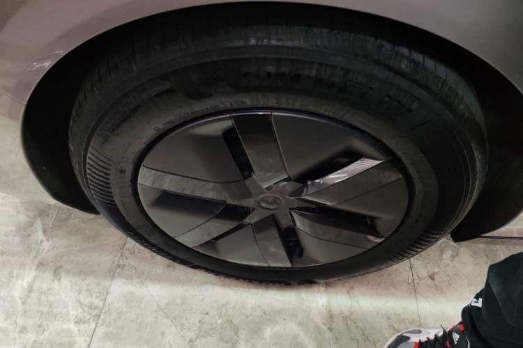 Used Li Auto MEGA 2024 Ultra Model