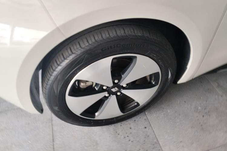 Used Baojun Cloud 2023 460 Pro Left Front Wheel Hub