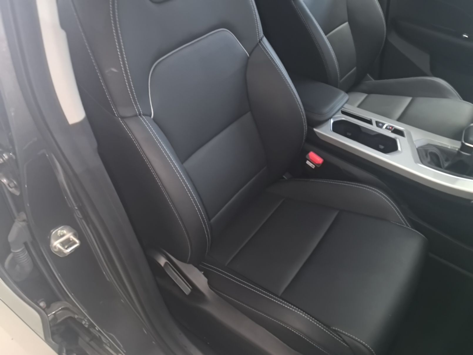 Geely Auto Coolray 2025 1.5L CVT Super Edition — снимка 19