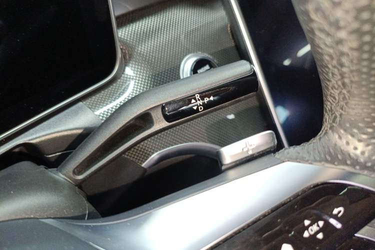 Used Mercedes-Benz C-Class New Energy 2023 Facelift C 350 eL
