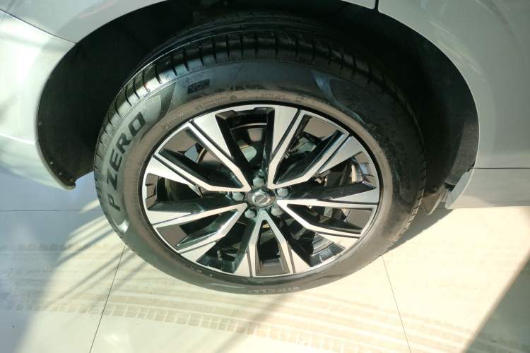 Used Volvo XC60 2023 B5 4x4 Smart Luxury Edition