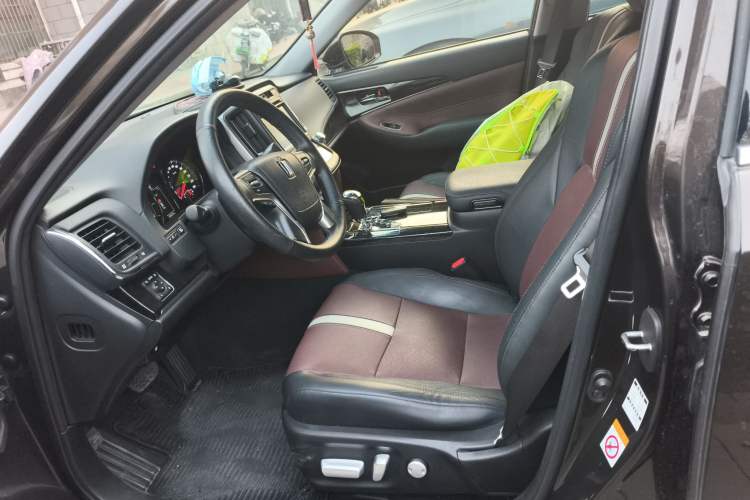 Used Toyota Crown 2017 2.0T Sport Edition
