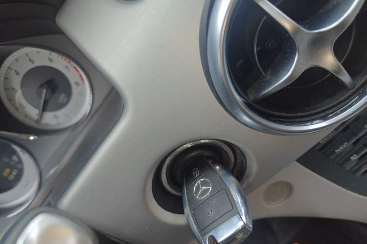 Used Mercedes-Benz GLK-Class 2015 GLK 260 4MATIC Dynamic Edition Ultimate Version