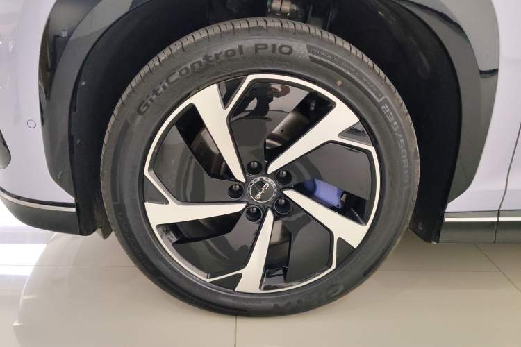 Used BYD Sealion 07 EV 2024 610 Zhihang Edition Left Front Wheel Hub