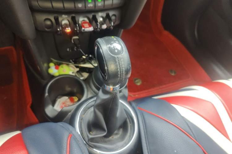 Used MINI 2016 1.2T ONE Pioneer Edition
