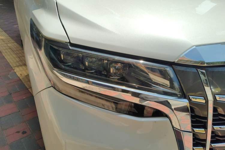 Used Toyota Alphard 2015 3.5L Prestige Edition
