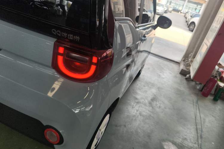 Used Chery New Energy QQ Ice Cream 2022 170km Sundae Phosphate Lithium-Ion
