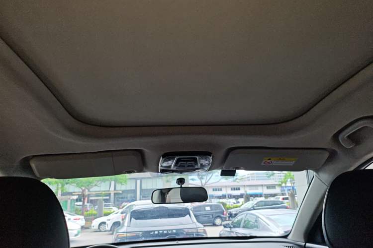 Used SOL X8 PLUS 2023 1.5 TGDI DCT Smart Home Edition 7-Seater