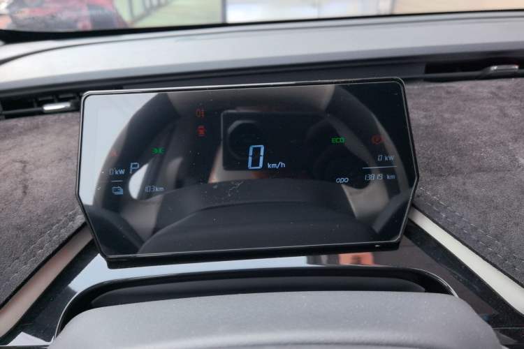 Used Chery QQ Little Ant 2024 Refreshed Version Youth Edition 321 km Beloved Edition 29.23 kWh Instrument Cluster