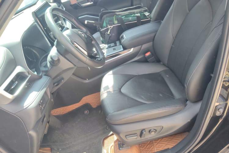 Used Toyota Highlander 2022 Dual-Engine 2.5L Four-Wheel Drive Prestige Version 7 Seats Left Front Seat