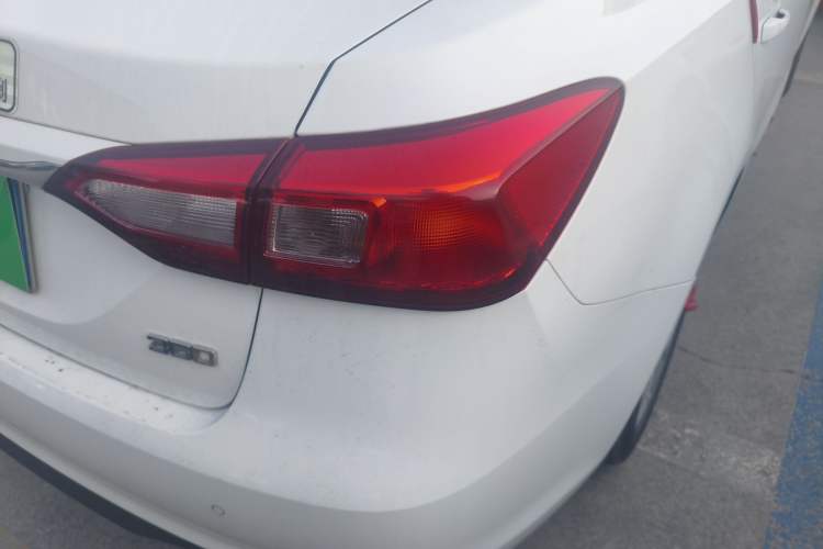 Used Roewe 360 2016 1.5L Manual Smart Screen Version