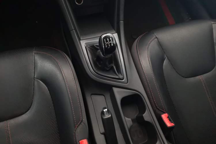 Used Chery Arrizo 5 2017 1.5L Manual Lingchao Edition Gear Lever