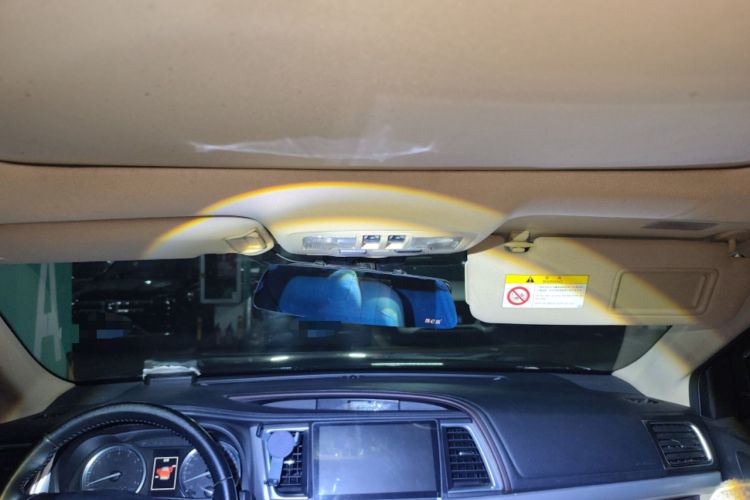 Used Toyota Highlander 2018 2.0T Four-Wheel Drive Luxury Edition 7 Seats China V Emission Standard