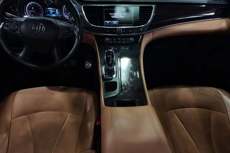 Used Buick LaCrosse 2016 28T Premium Edition