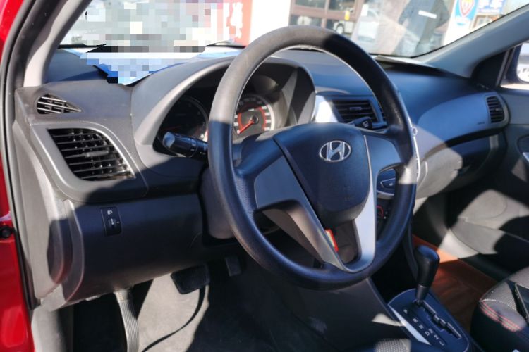 Used Hyundai Verna Ray 2014 1.4L Automatic GLX