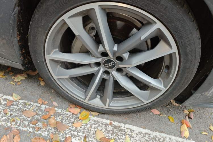 Used Audi A7 2024 45 TFSI Prestige Edition Right Front Wheel Hub