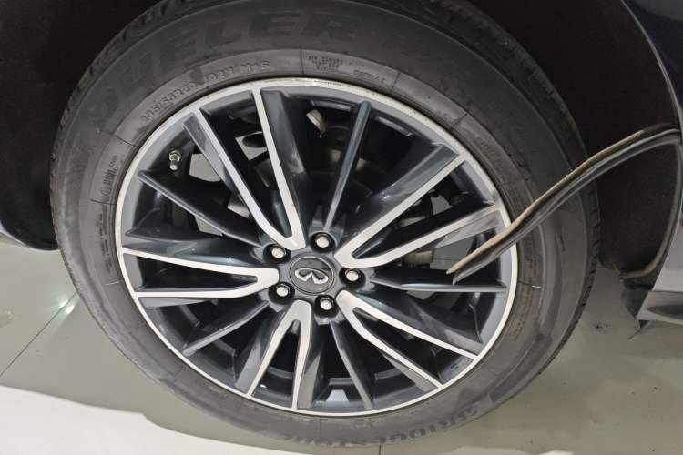 Used Infiniti QX60 2016 2.5 S/C Hybrid Two-Wheel-Drive Excellence Edition China V Standard Right Rear Wheel Hub