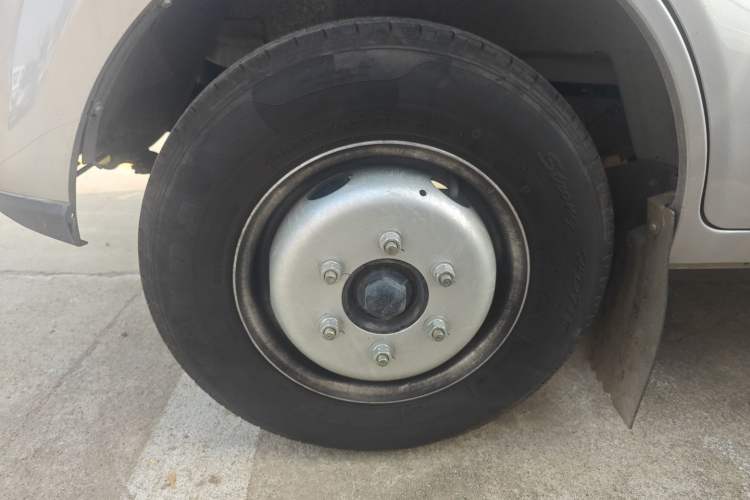 Used CHANGAN KUAYUE Wang X7 2025 1.6L Single-Row Double Rear Wheels Dong'an DAT18R 3.7 Meters Exterior 4