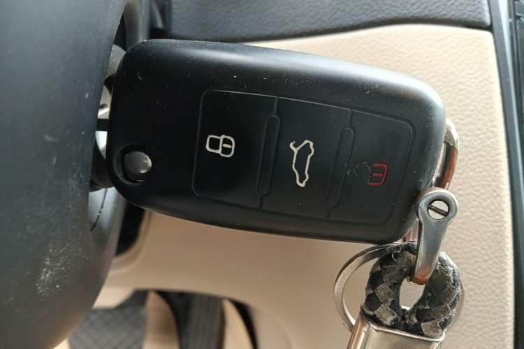 Used Skoda Superb 2013 1.8TSI Automatic Yashi Edition