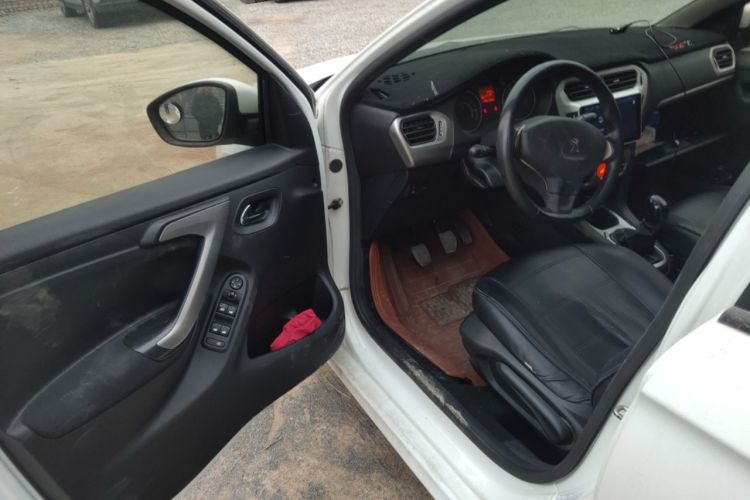 Used Peugeot 301 2014 1.6L Manual Luxury Edition